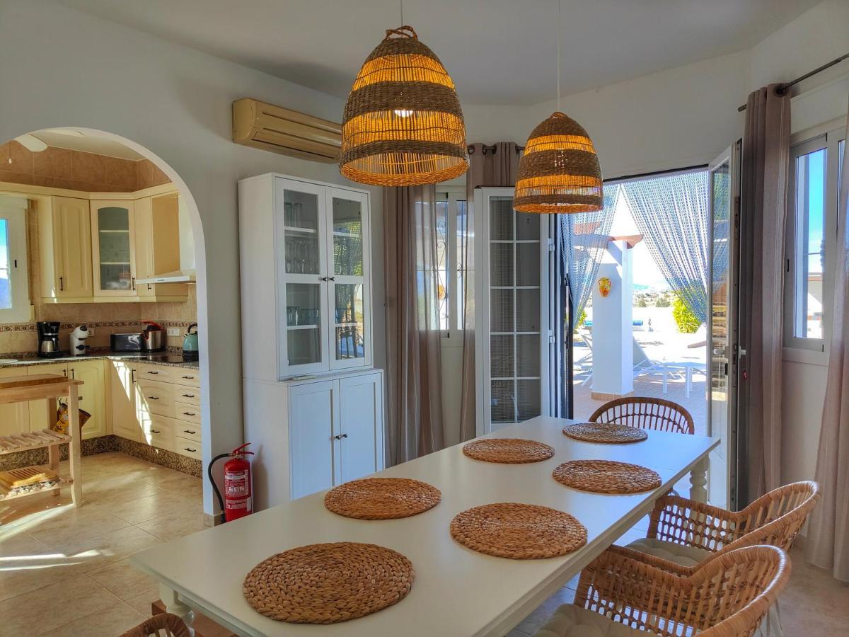 Villa Alta Vista อัลบ็อกซ์ ภายนอก รูปภาพ