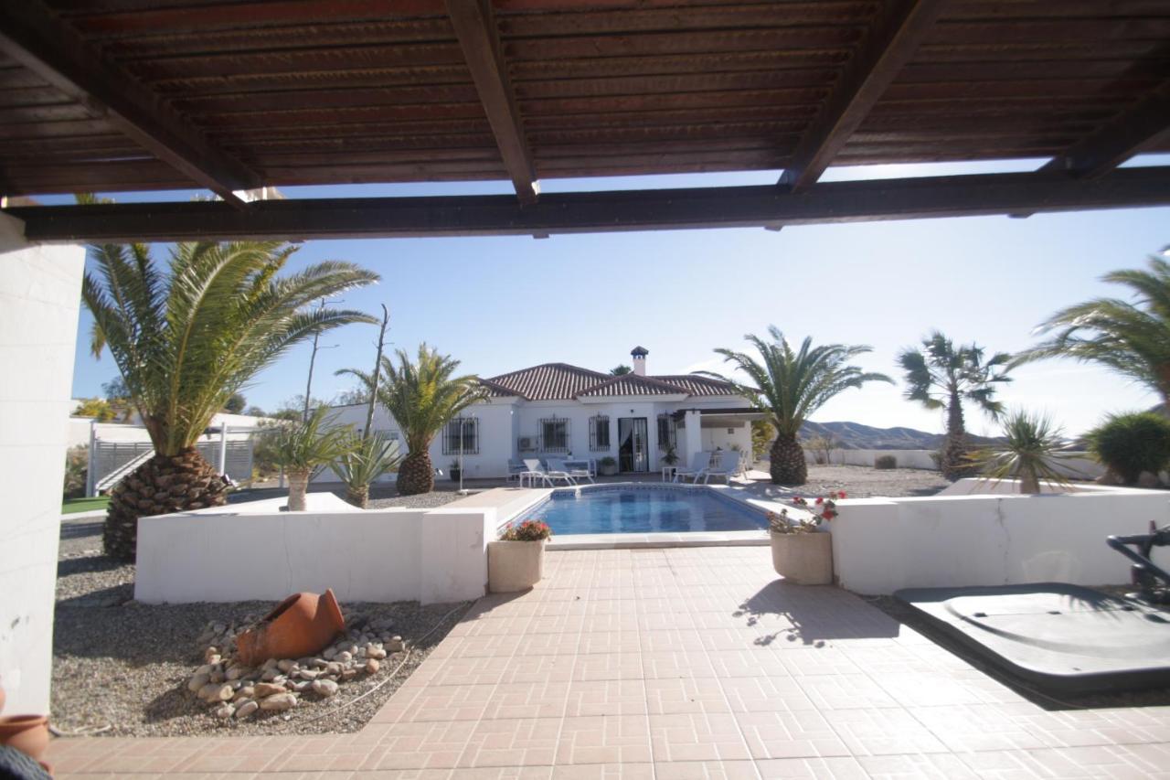 Villa Alta Vista อัลบ็อกซ์ ภายนอก รูปภาพ