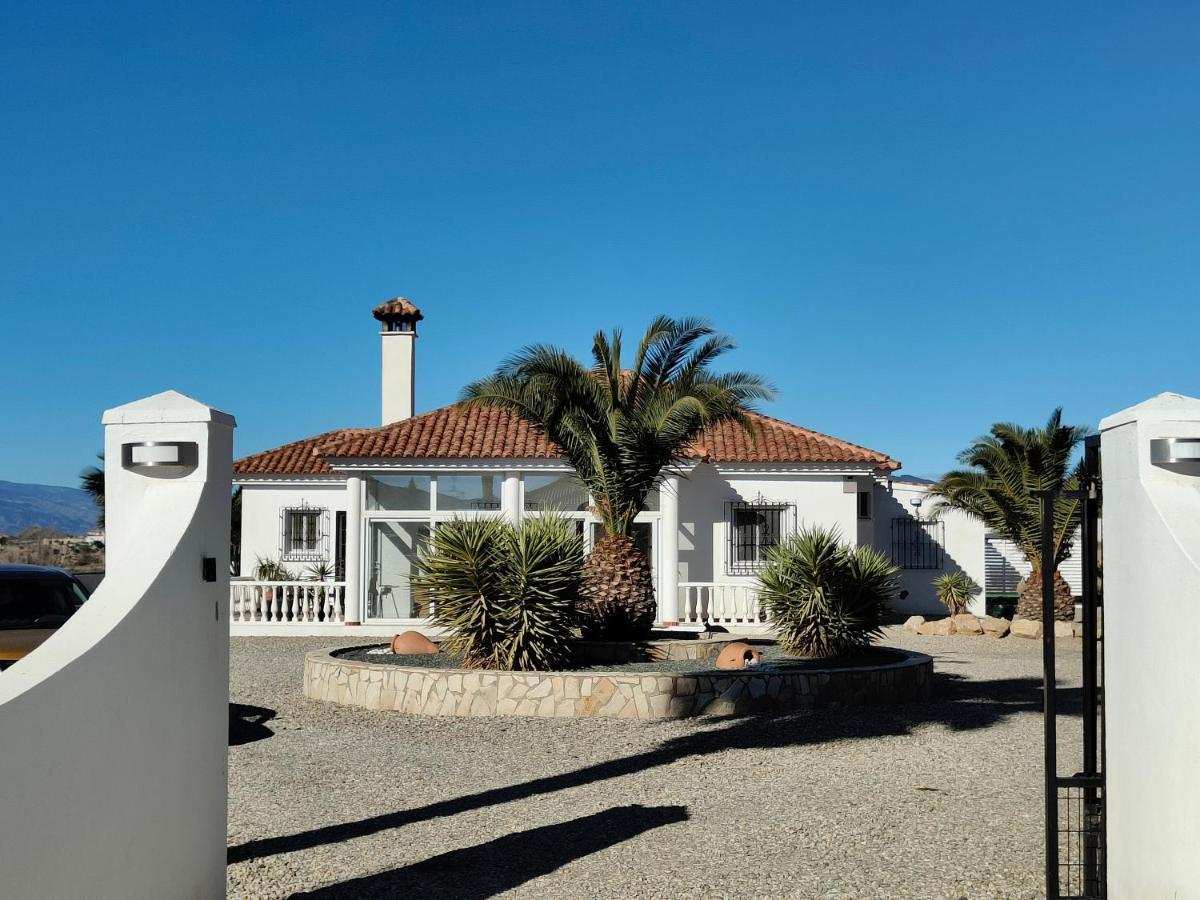 Villa Alta Vista อัลบ็อกซ์ ภายนอก รูปภาพ